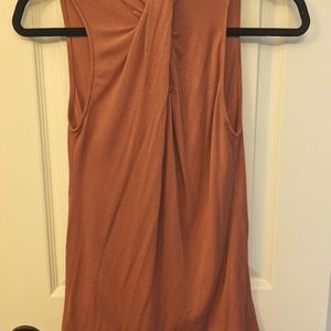 Worthington peephole sleeveless top, M slim fit, dusty rose color